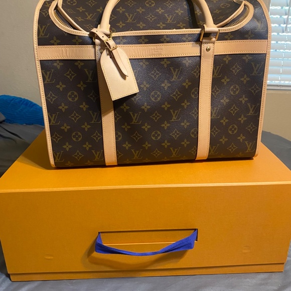 Louis Vuitton Dog bag - Picture 3 of 6